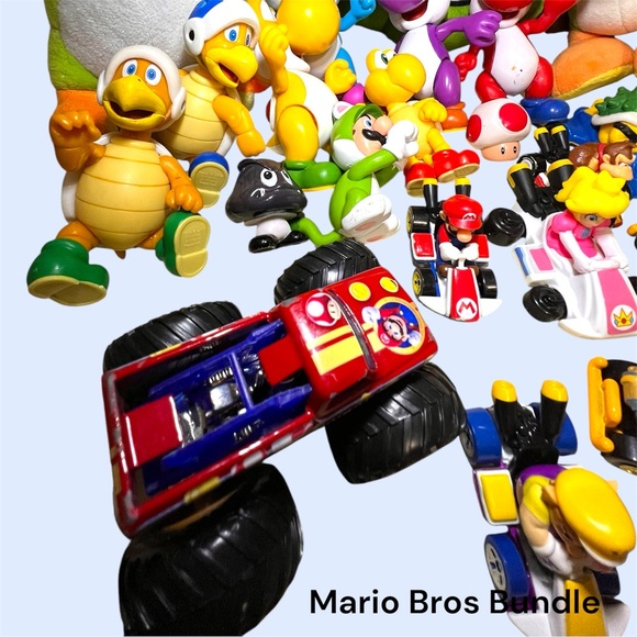 Super Mario Bros Action Figure and Plush Toy Set - Picture 4 of 7